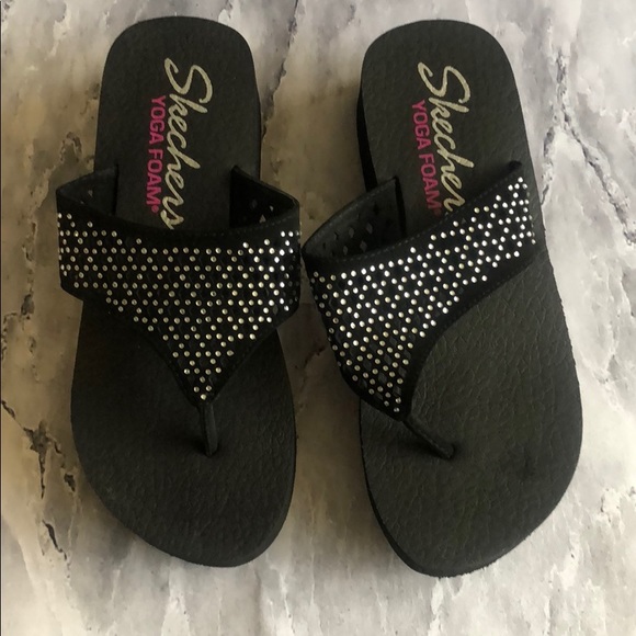 skechers shoes flip flops